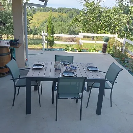Domaine De Loli Ferienhaus